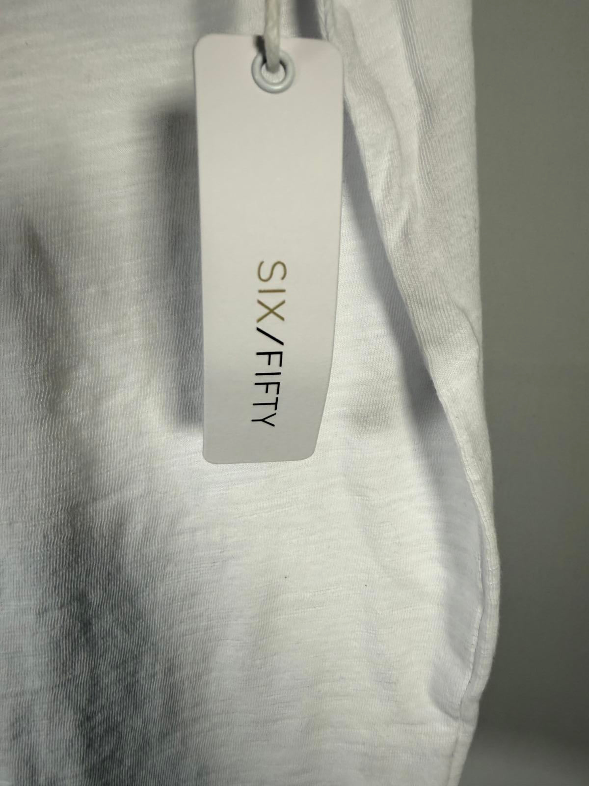 NWT Six/Fifty Women’s White V-Neck T-Shirt Blue Ombre Hem Short Sleeve Size XL