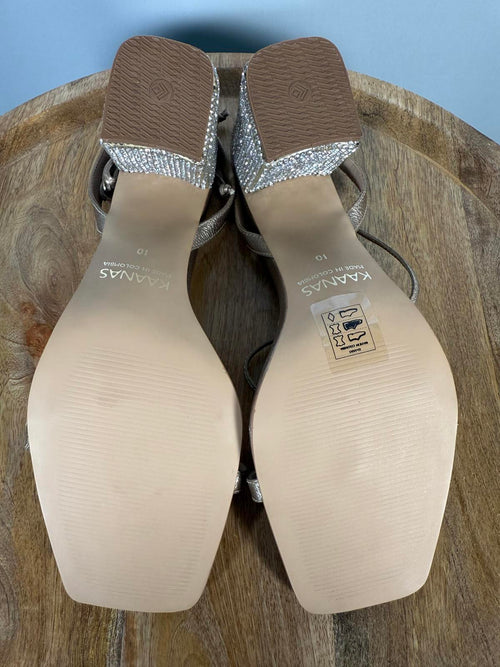 NWB Kaanas Canary Silver Block Heel Sandals Women's Size 10