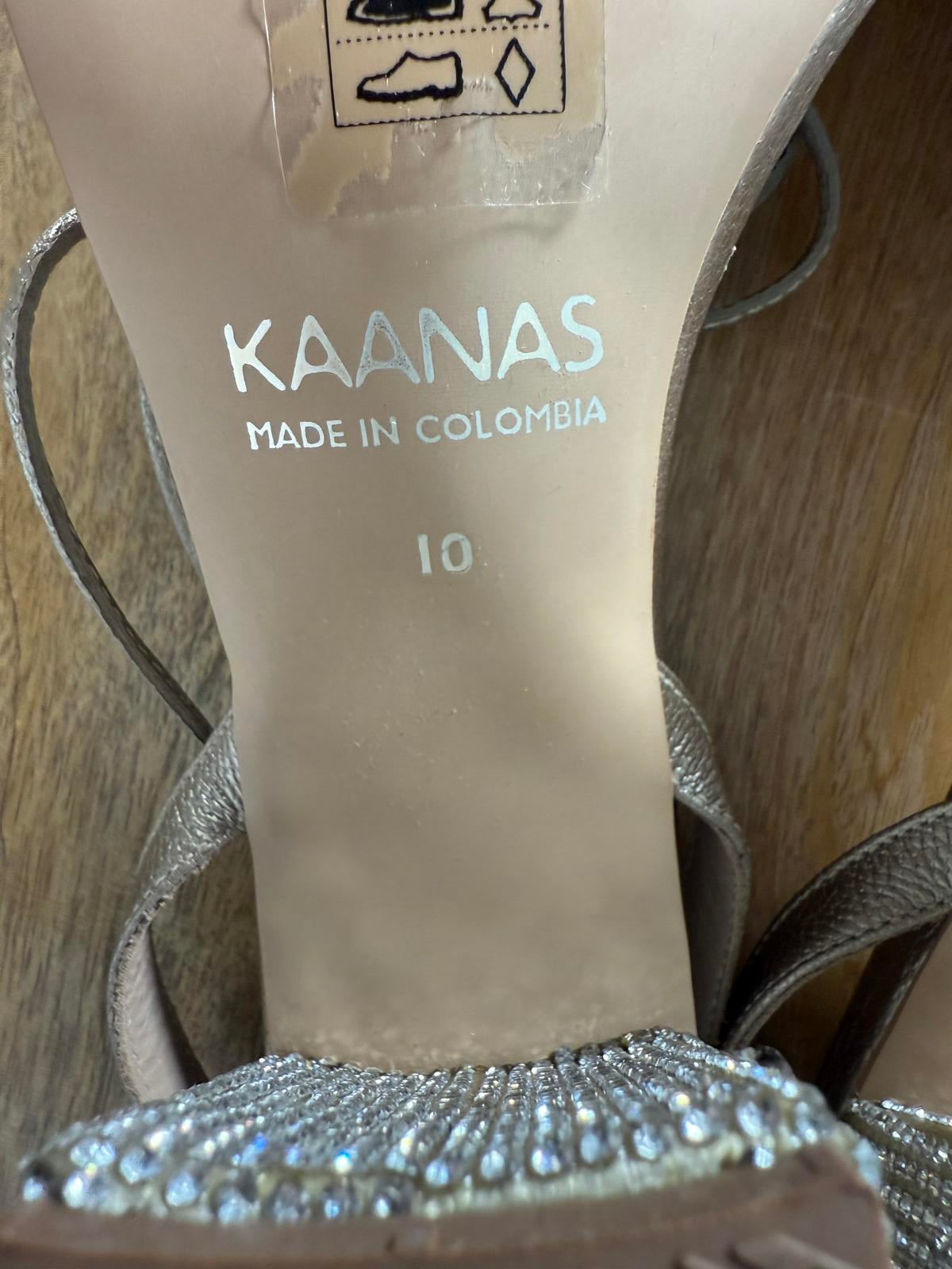 NWB Kaanas Canary Silver Block Heel Sandals Women's Size 10