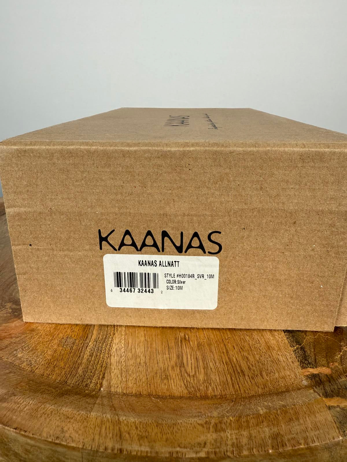 NWB Kaanas Allnat Silver Heels Size 10