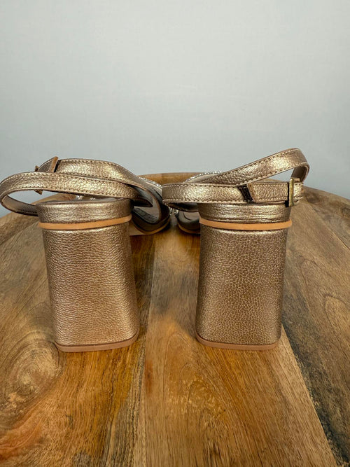NWB Kaanas Allnat Silver Heels Size 10