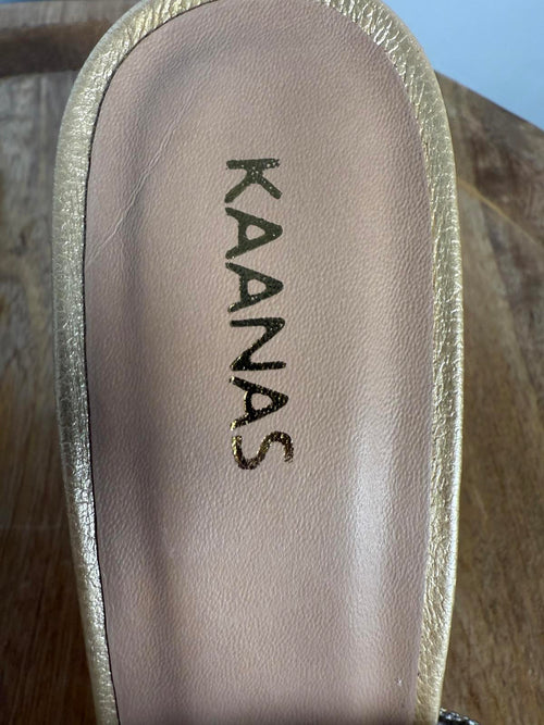 NWB Kaanas Dresden Heel Sandals Women's Size 10