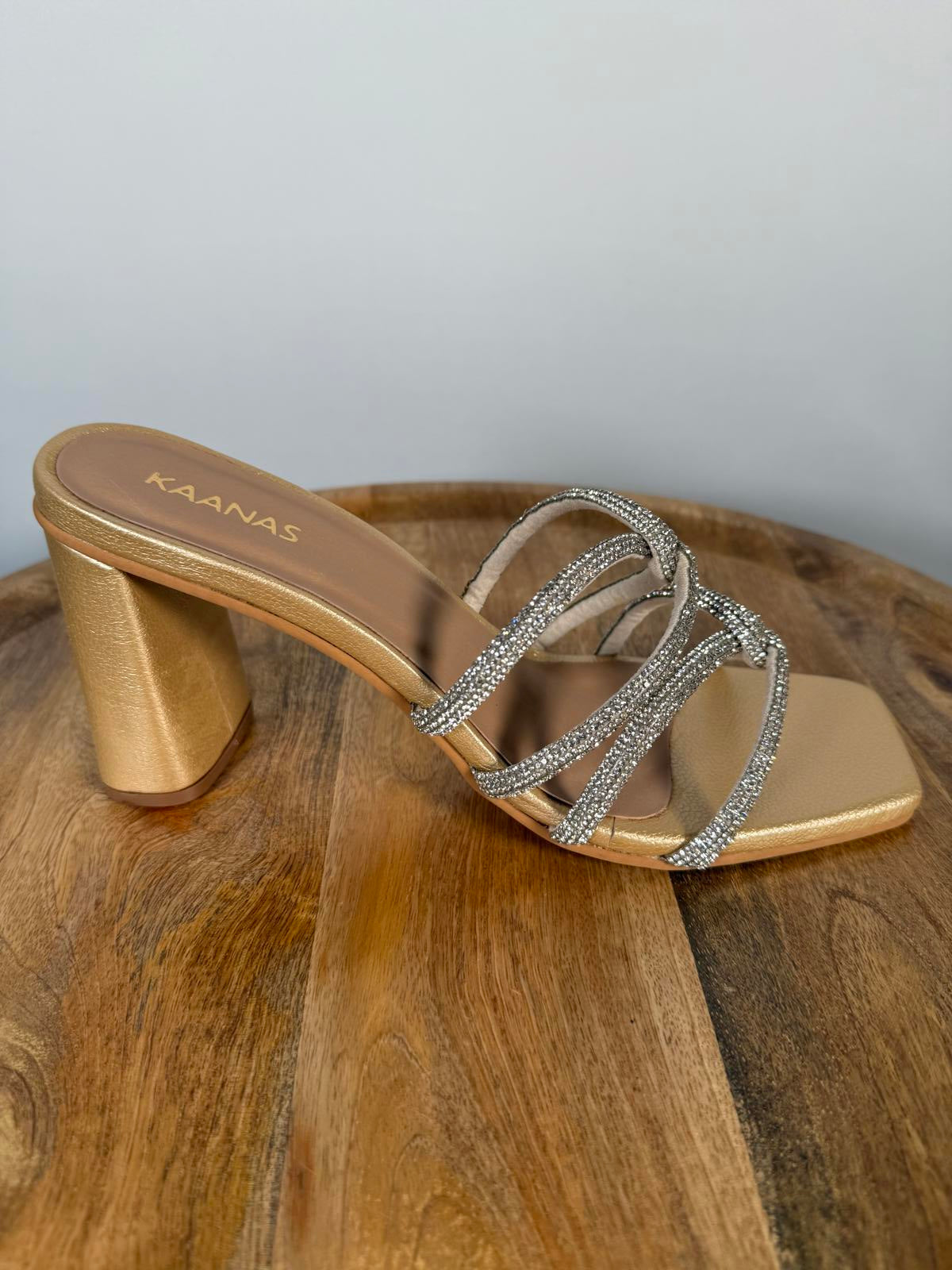 NWB Kaanas Dresden Heel Sandals Women's Size 9