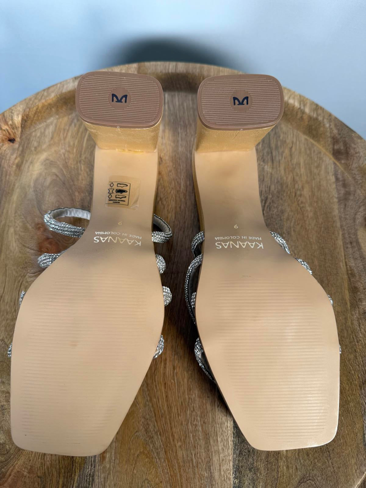 NWB Kaanas Dresden Heel Sandals Women's Size 9