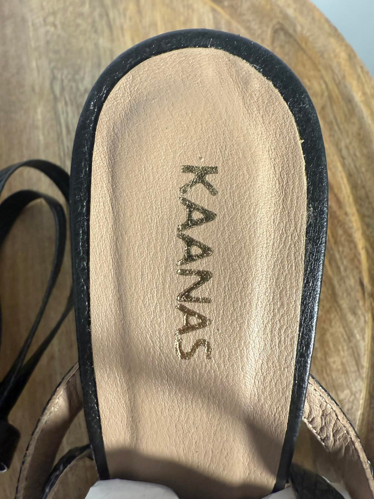 NWB Kaanas Eagle Wrap Heel Sandals Black Women's Size 11