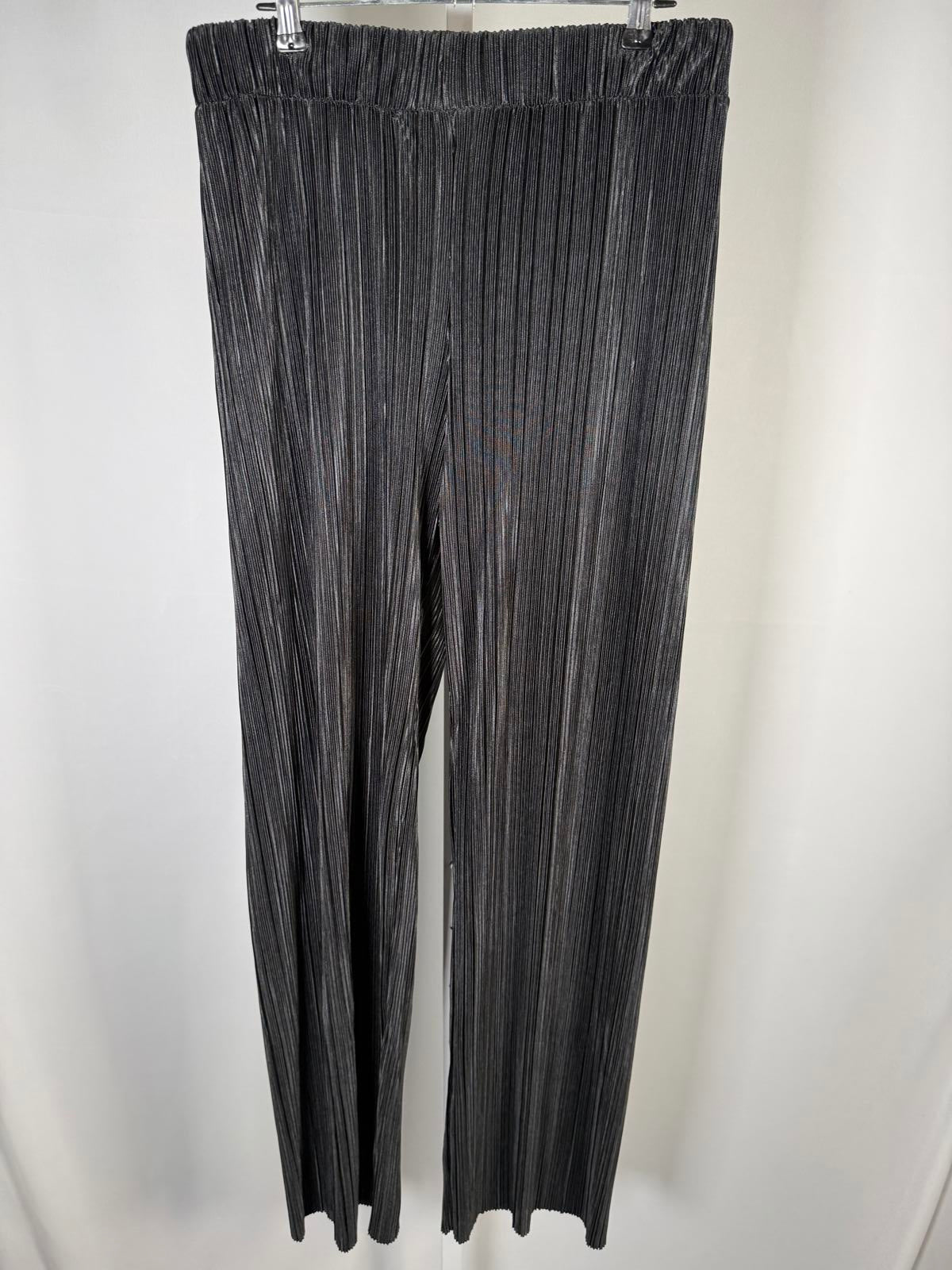 G By Giuliana Black Label Black Pleated Pants Size Medium