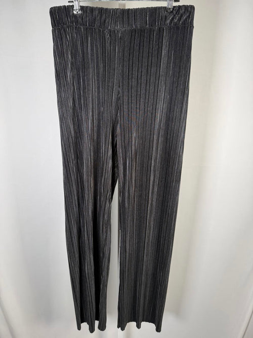 G By Giuliana Black Label Black Pleated Pants Size Medium