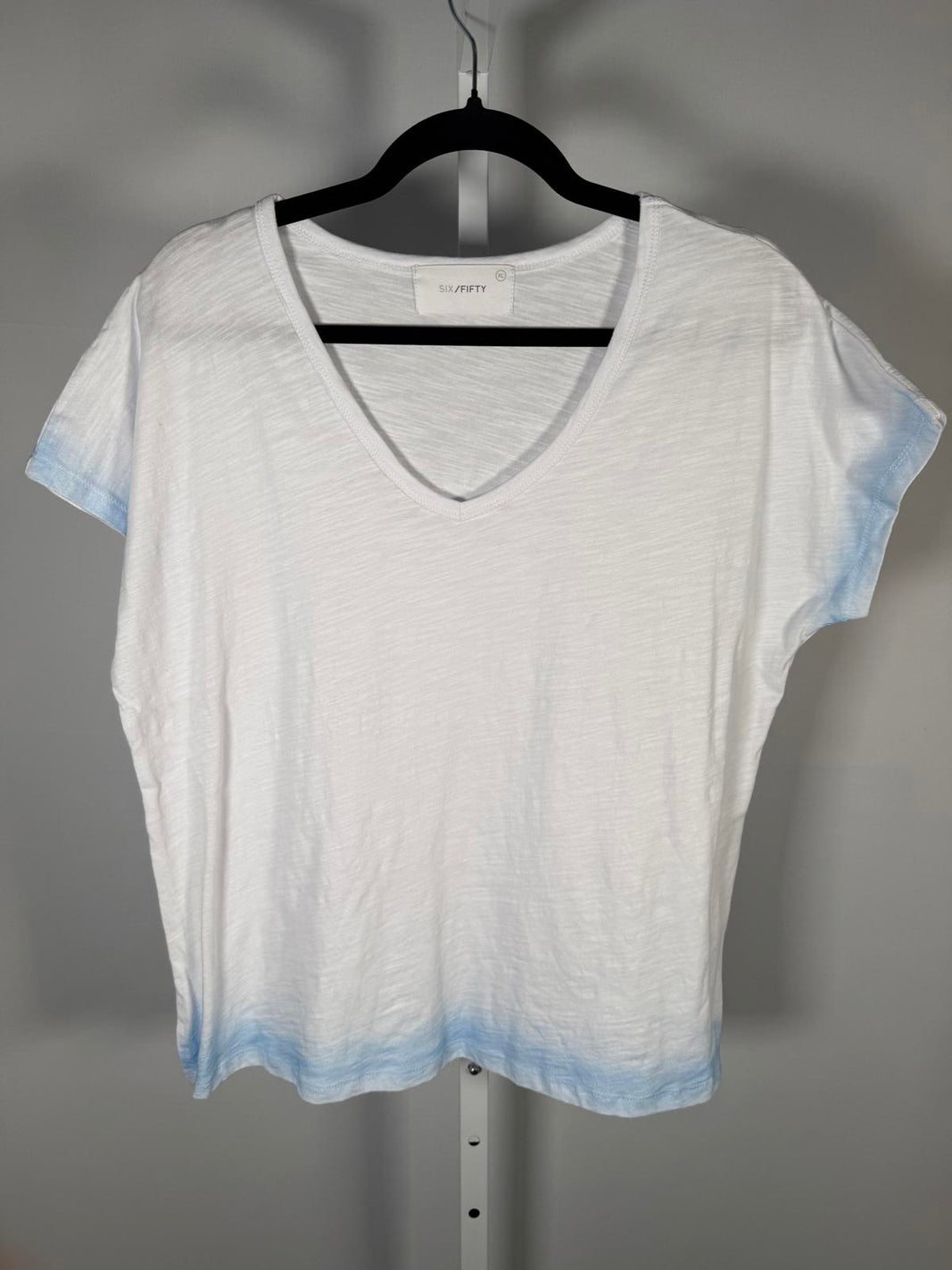 Six Fifty White Blue Dip Dye V-Neck T-Shirt 100% Cotton Short Sleeve Size XL