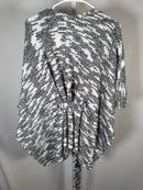 NWT Colleen Lopez Fuzzy Knit Belted Poncho Black White Open Front Size M/L