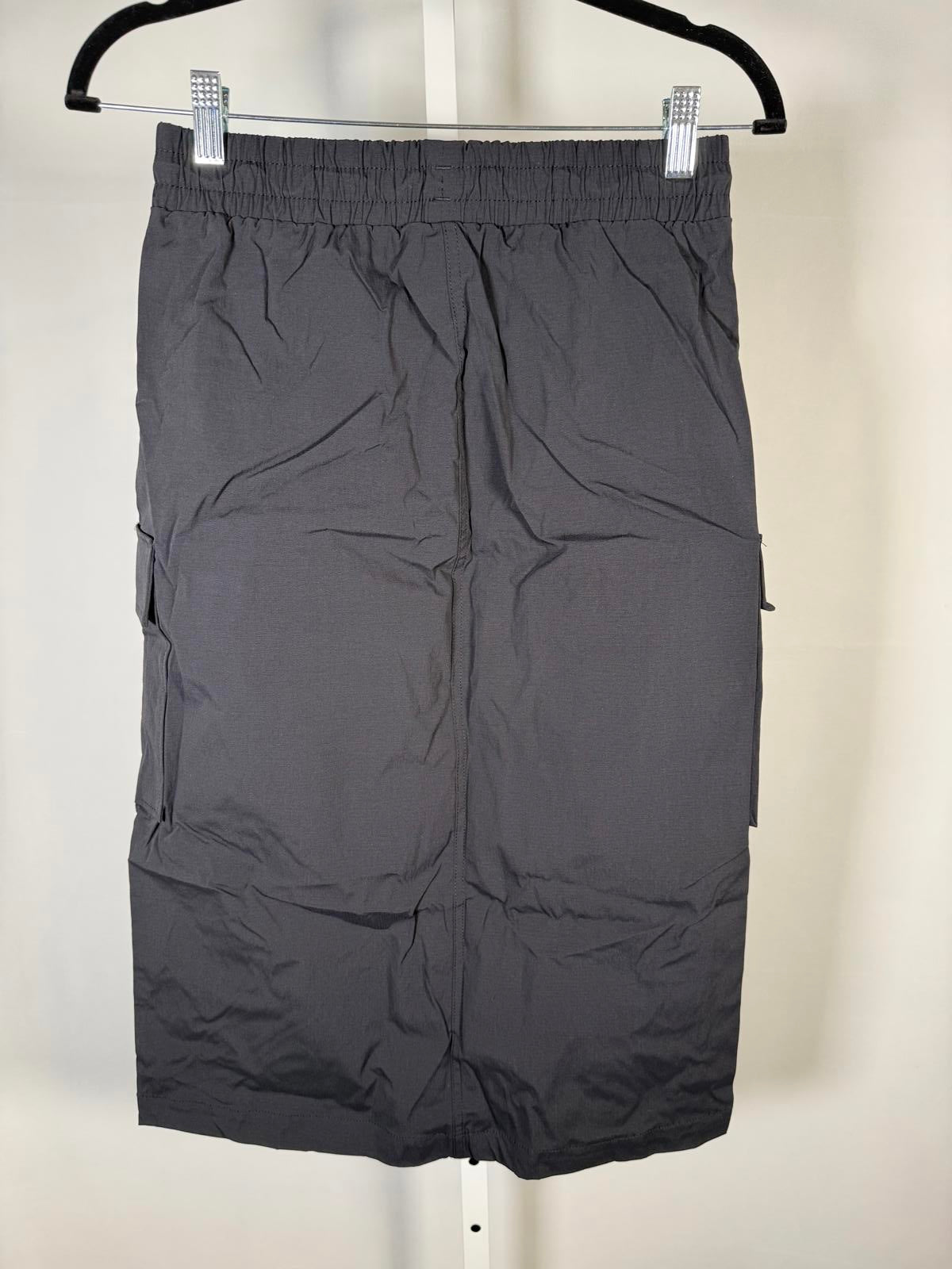 NWT Halara Black Cargo Skirt Elastic Waist Pockets Size Small
