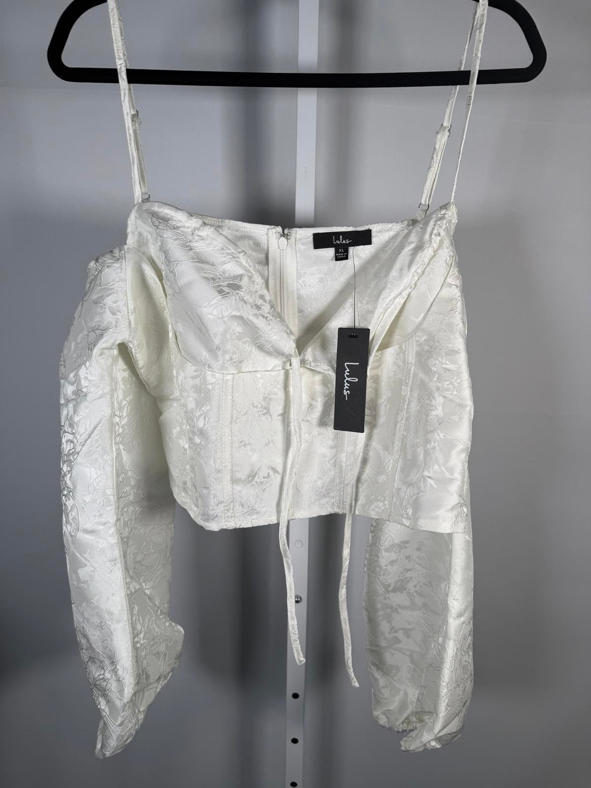 NWT Lulu's White Off Shoulder Corset Crop Top Size XL