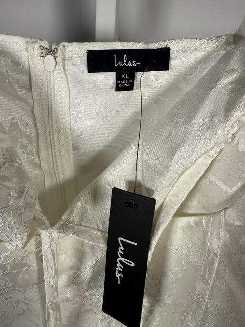 NWT Lulu's White Off Shoulder Corset Crop Top Size XL