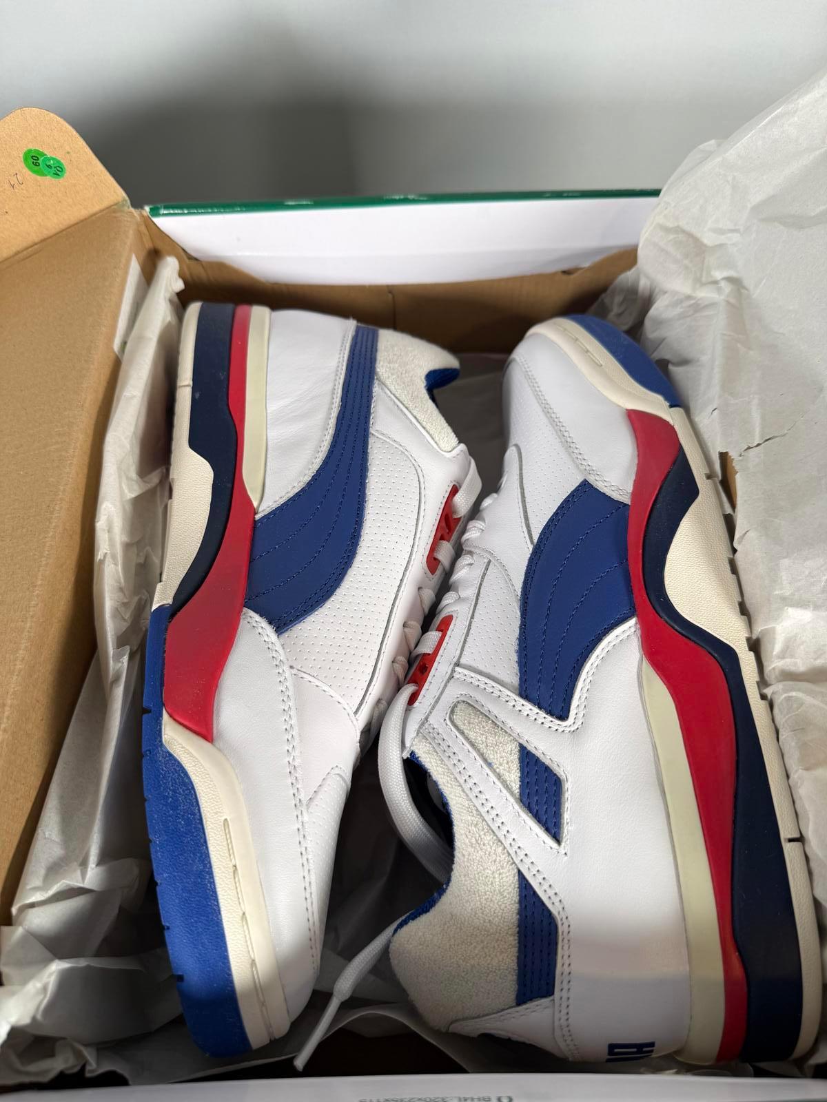 Puma Rebound Retro Low Top Sneaker White Blue Red Men's US Size 9 / EU 42 NWB