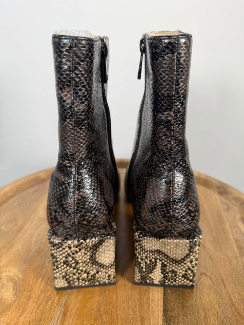French Connection Toni Block Heel Boot Soft Truffle Charcoal US 7.5 / EU 38 NWB