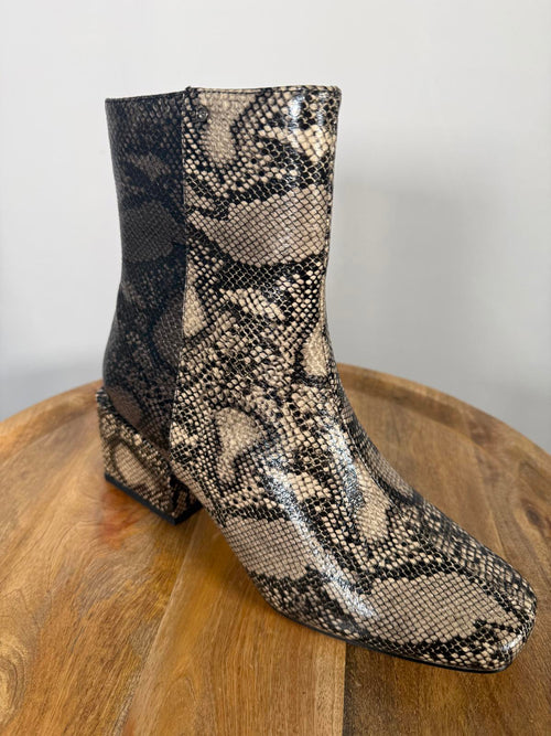 French Connection Toni Block Heel Boot Soft Truffle Charcoal US 7.5 / EU 38 NWB