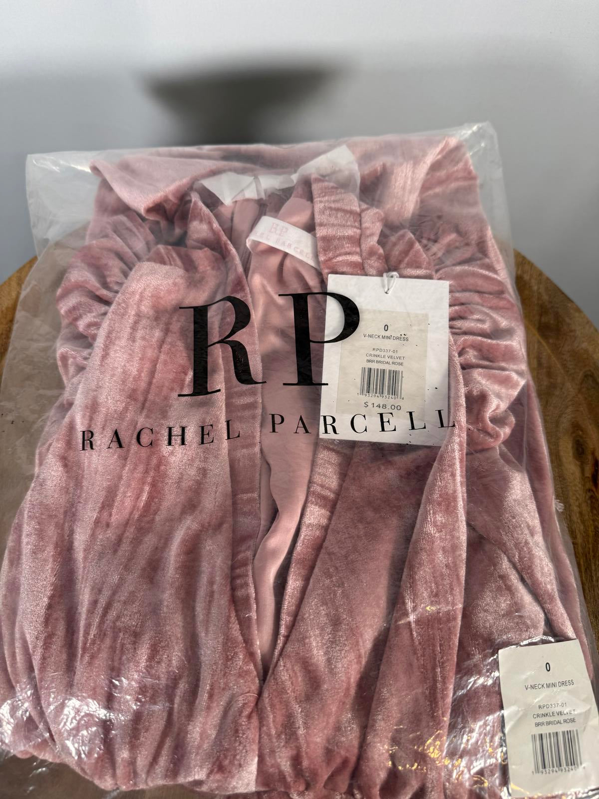 NWT Rachel Parcell Crinkle Velvet V-Neck Mini Dress Bridal Rose Pink Size 0