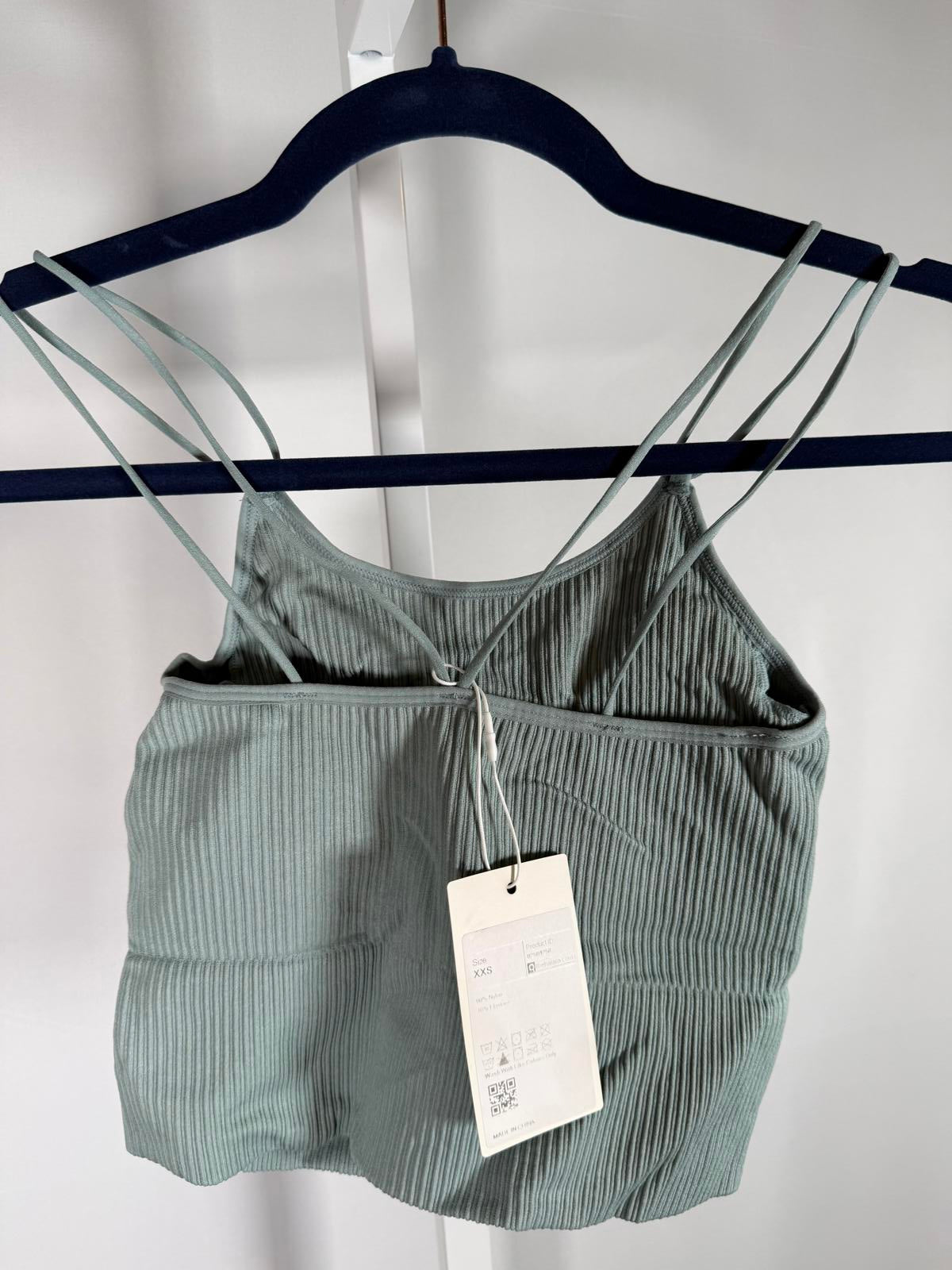 NWT Halara OneForm Seamless Flow Double Straps V Back Cropped Cami Top Size XXS