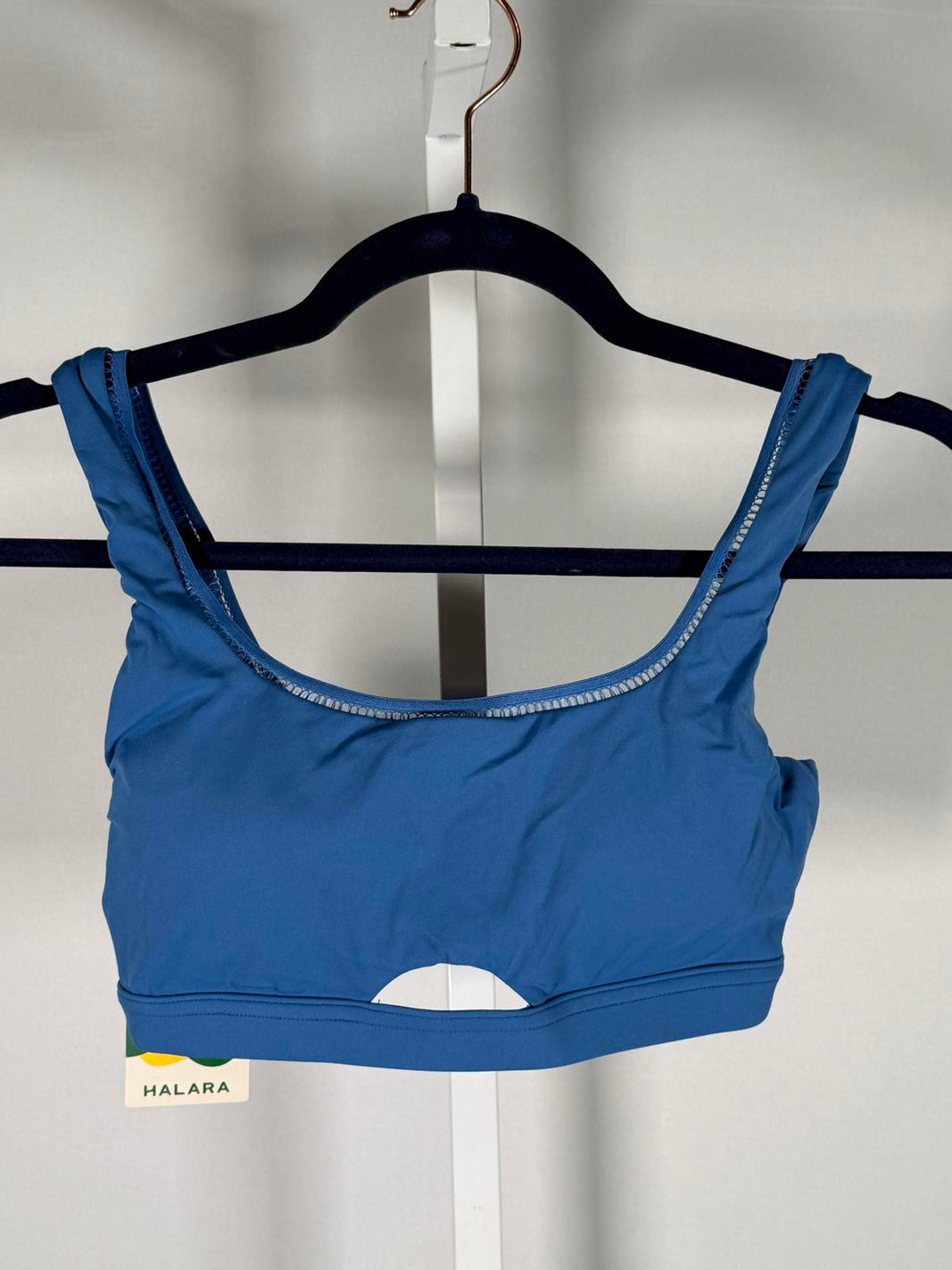 NWT Halara Blue Cutout Sports Bra Size Small