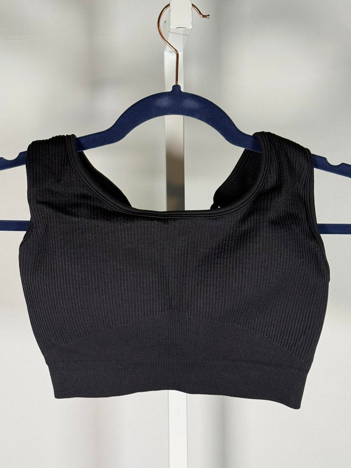 NWT Halara Black Ribbed Crop Tank Sports Bra Size Large