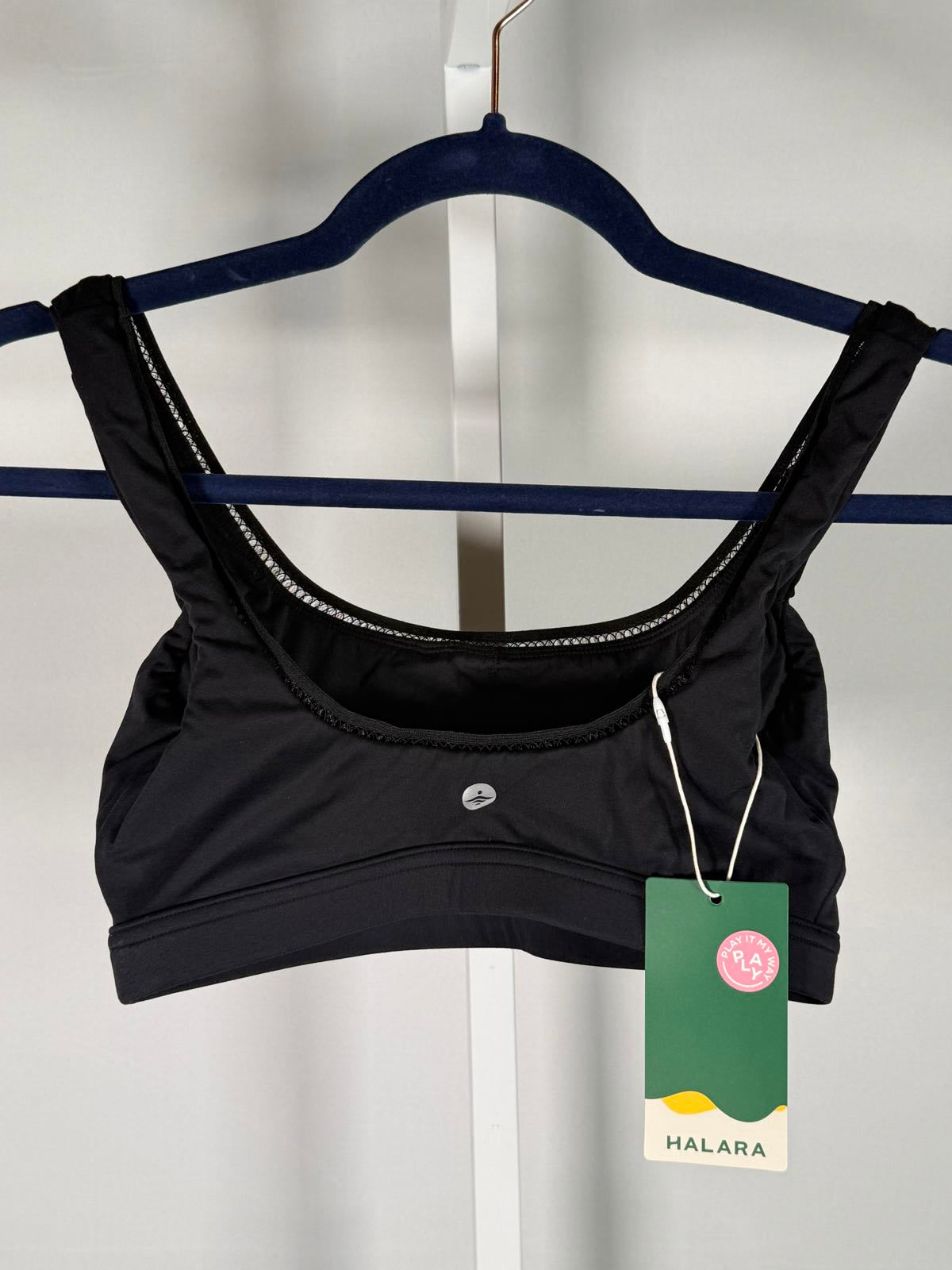 NWT Halara Black Cutout Sports Bra Size XS