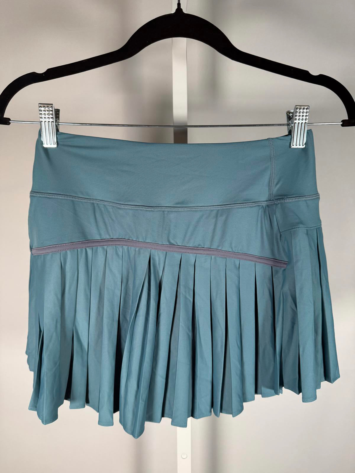 NWT Halara Pleated 2-in-1 Built-In Shorts Size Small