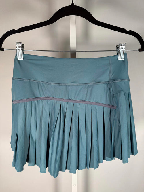NWT Halara Pleated 2-in-1 Built-In Shorts Size Small