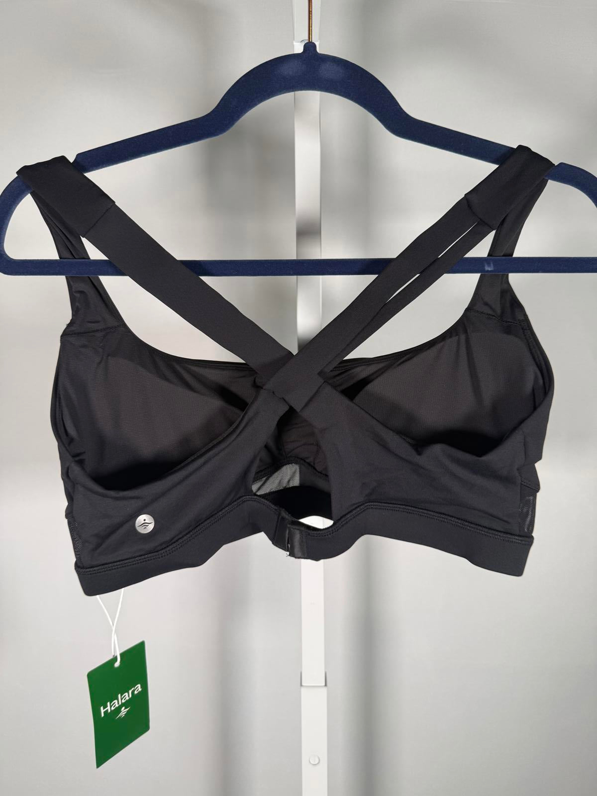 NWT Halara Criss Cross Back Sports Bra Black Size Large