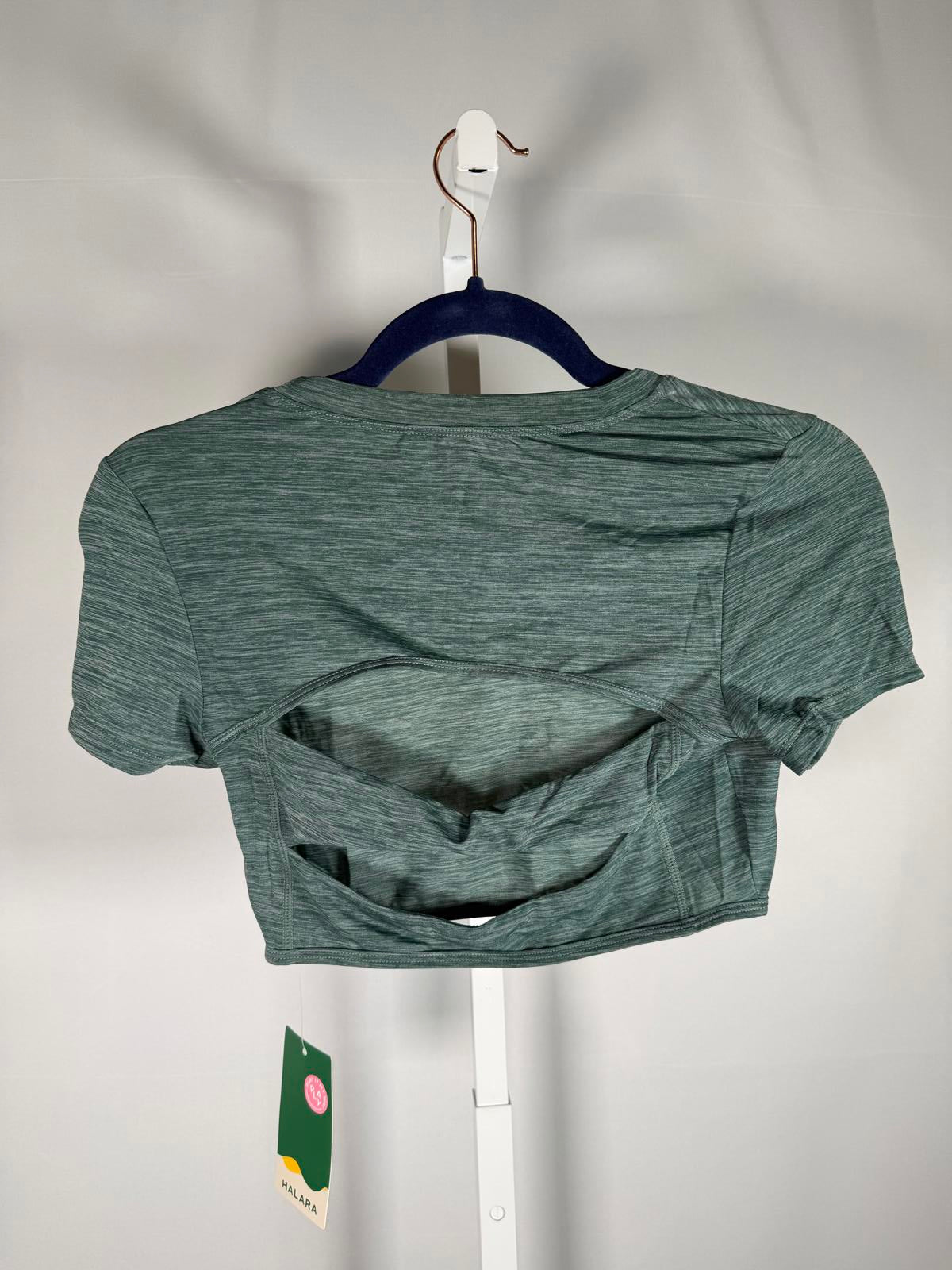 NWT Halara Green Open Back Cutout Cropped Athletic Tee Size XS