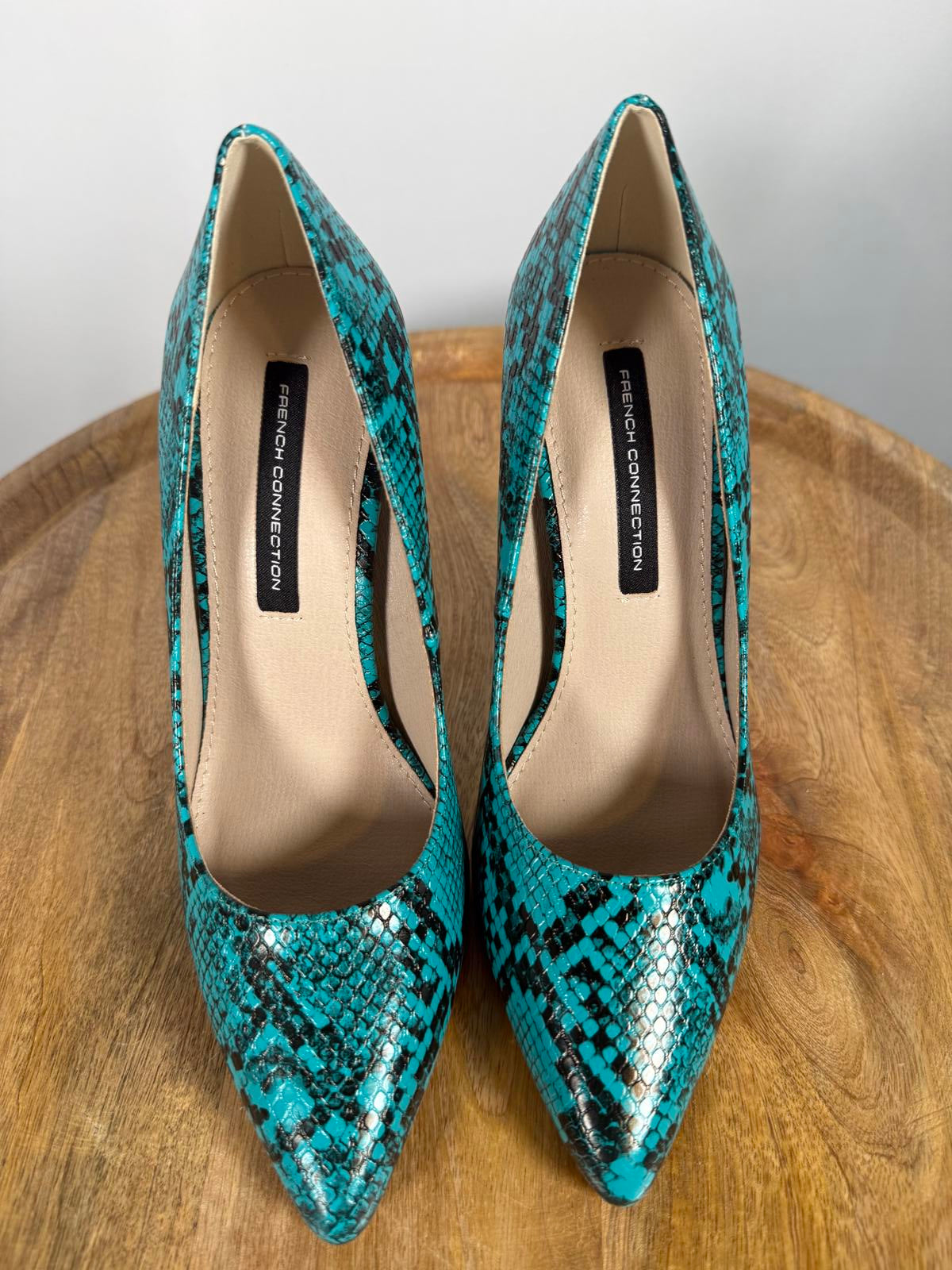 French Connection Snakeskin Print Heels Green/Black Size 6 NWB