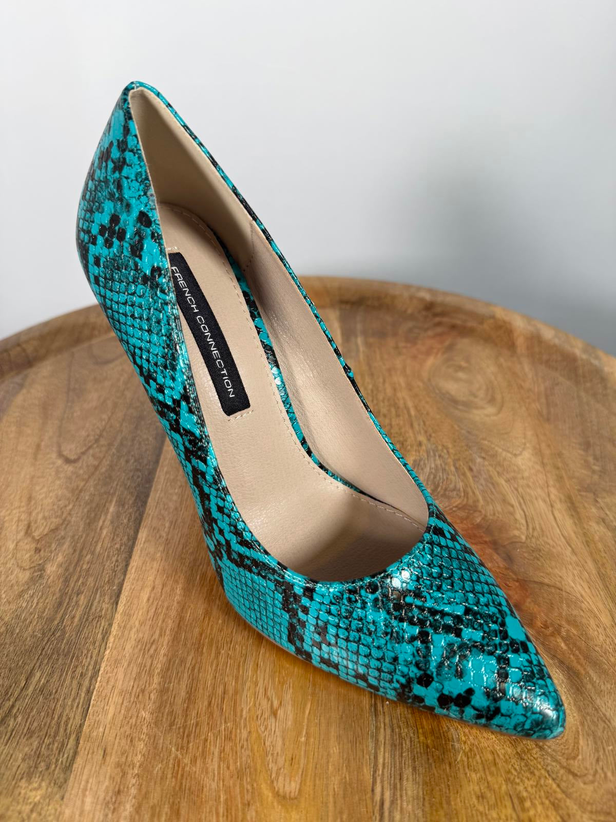 French Connection Snakeskin Print Heels Green/Black Size 6 NWB