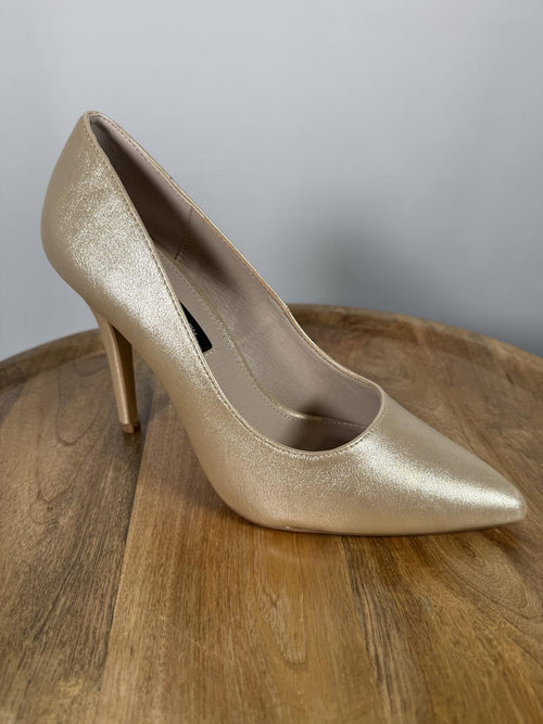 French Connection Metallic Champagne Pointed Toe Heels Size 7.5 NWB