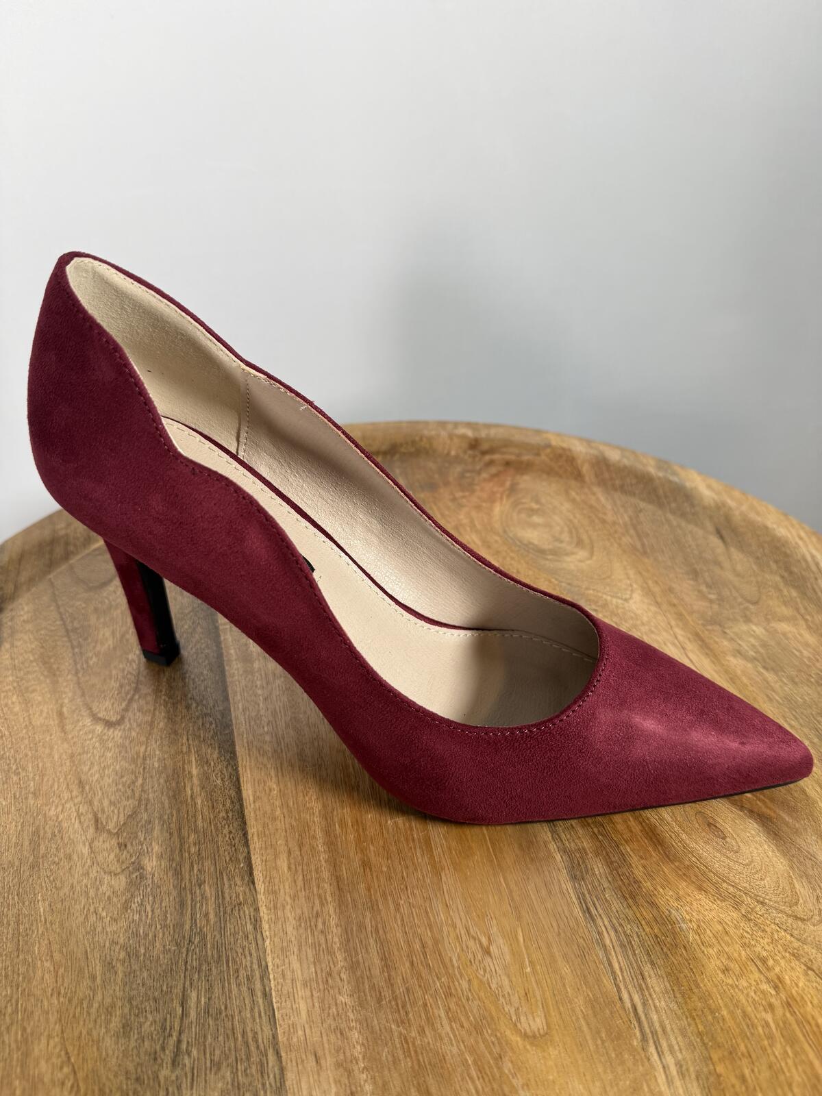 French Connection Burgundy Suede Pointed Toe Heels Size 9 NWB