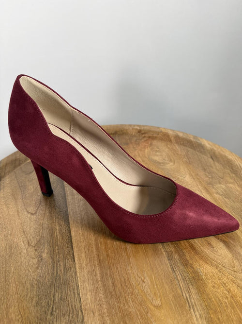 French Connection Burgundy Suede Pointed Toe Heels Size 9 NWB