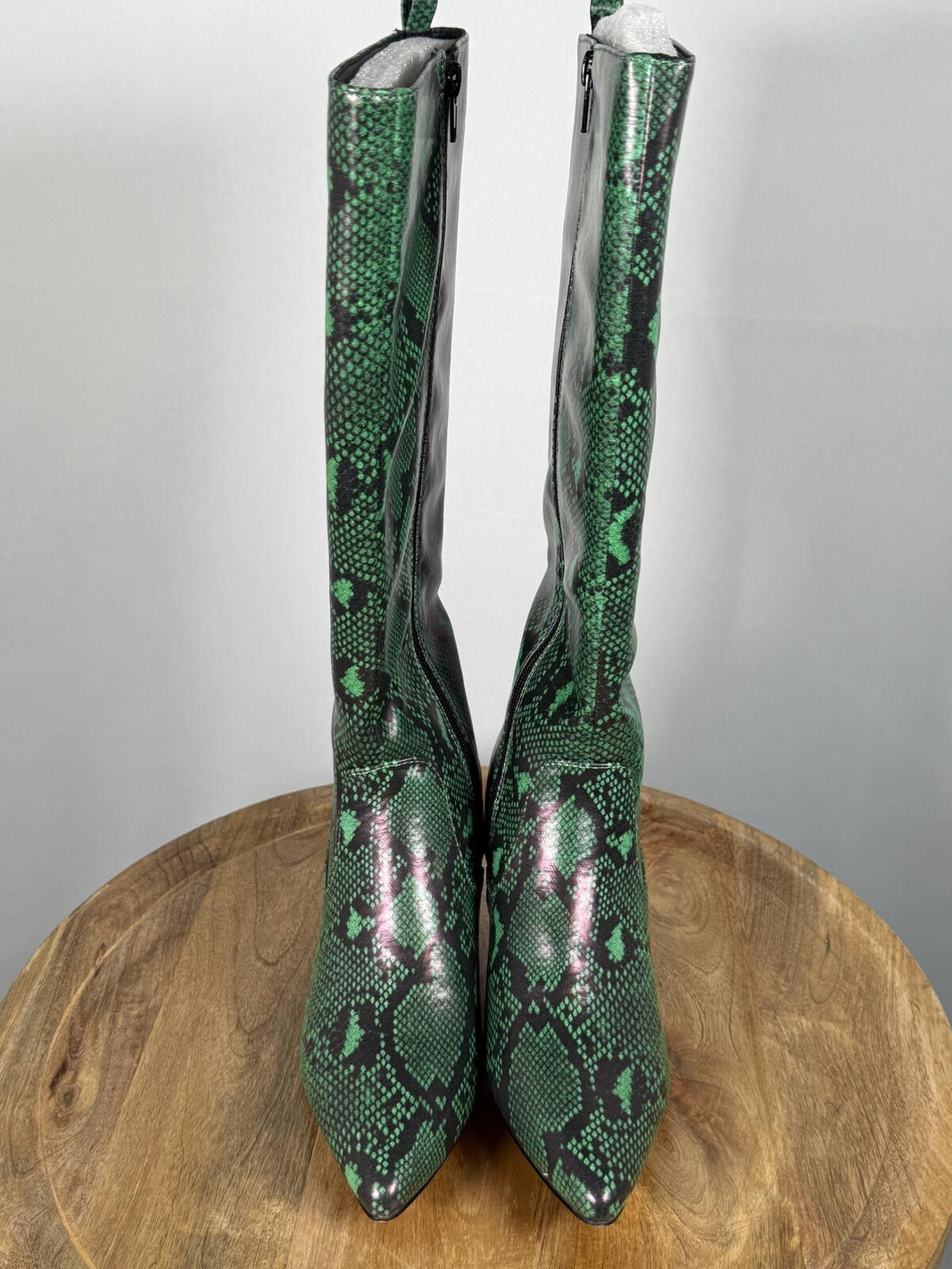 French Connection Green Snakeskin Heeled Boots Pointed Toe Size 6 NWB