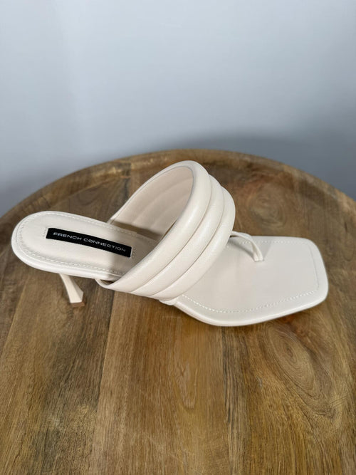 French Connection Heels White Thong Strap Square Toe Padded Sandals US 8.5 NWB