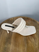 French Connection Heels White Thong Strap Square Toe Padded Sandals US 7.5 NWB