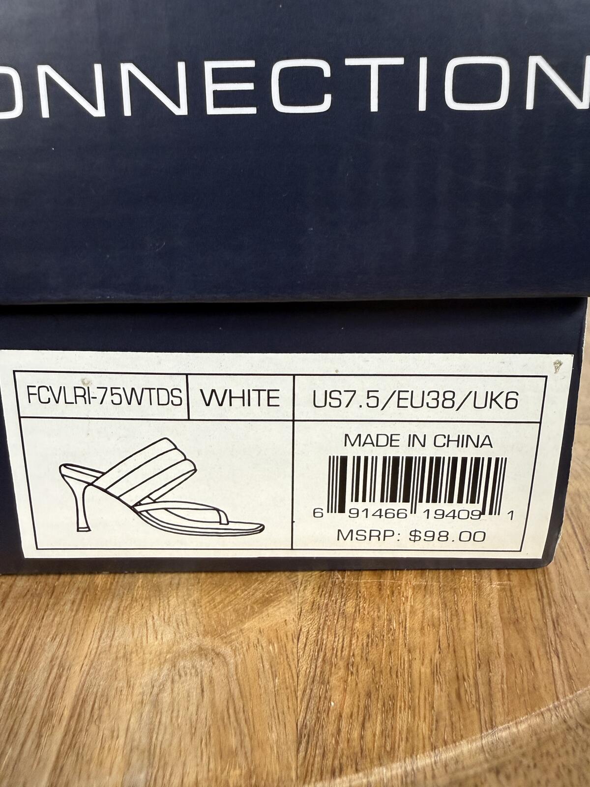 French Connection Heels White Thong Strap Square Toe Padded Sandals US 7.5 NWB
