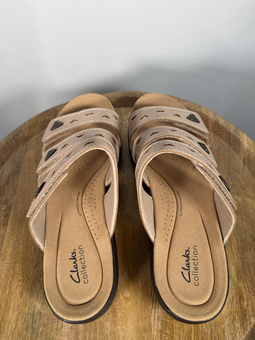Clarks Laurieann Nora Sand Leather Slide Sandals US 12W Wide Comfort Slip-On NWB