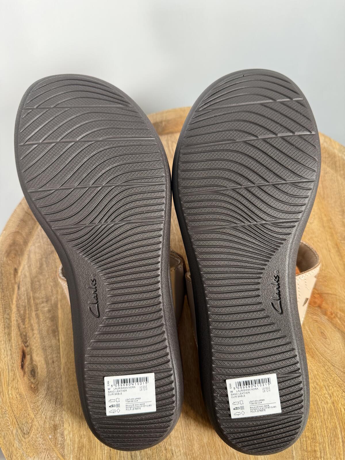 Clarks Laurieann Nora Sand Leather Slide Sandals US 12W Wide Comfort Slip-On NWB