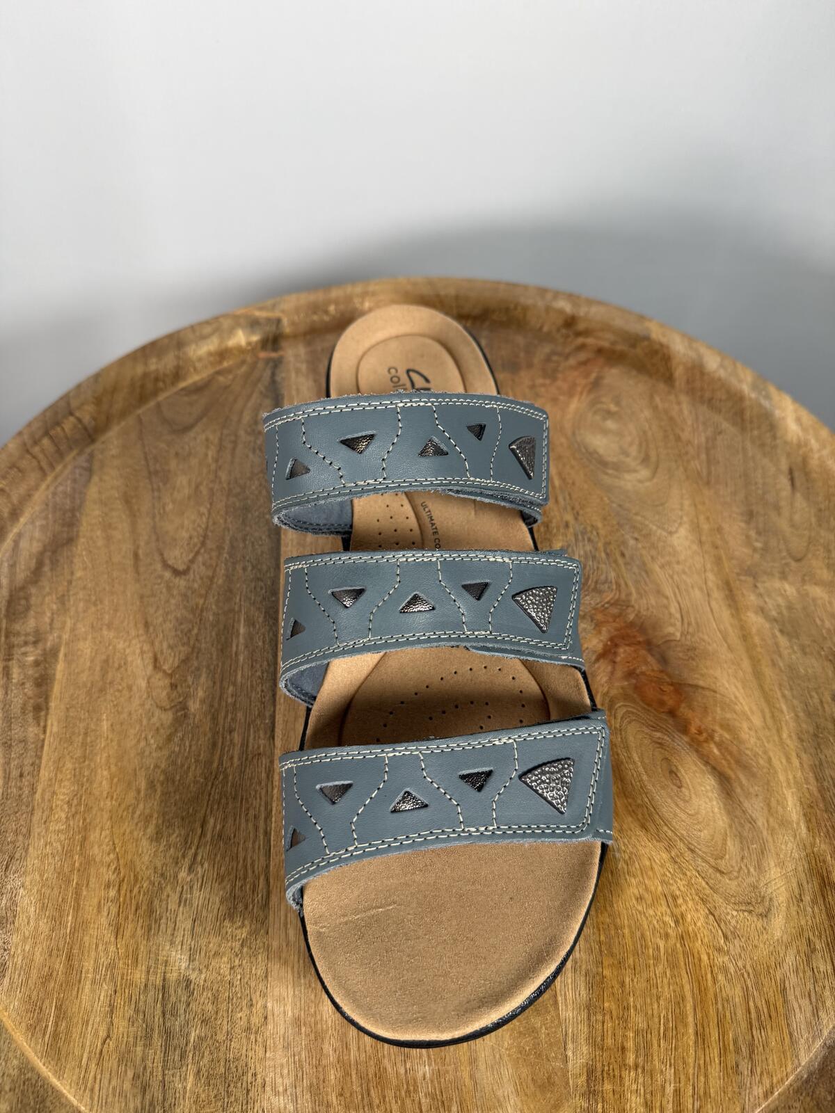 Clarks Laurieann Nora Blue Leather Slide Sandals US 12W Wide Comfort Slip-On NWB