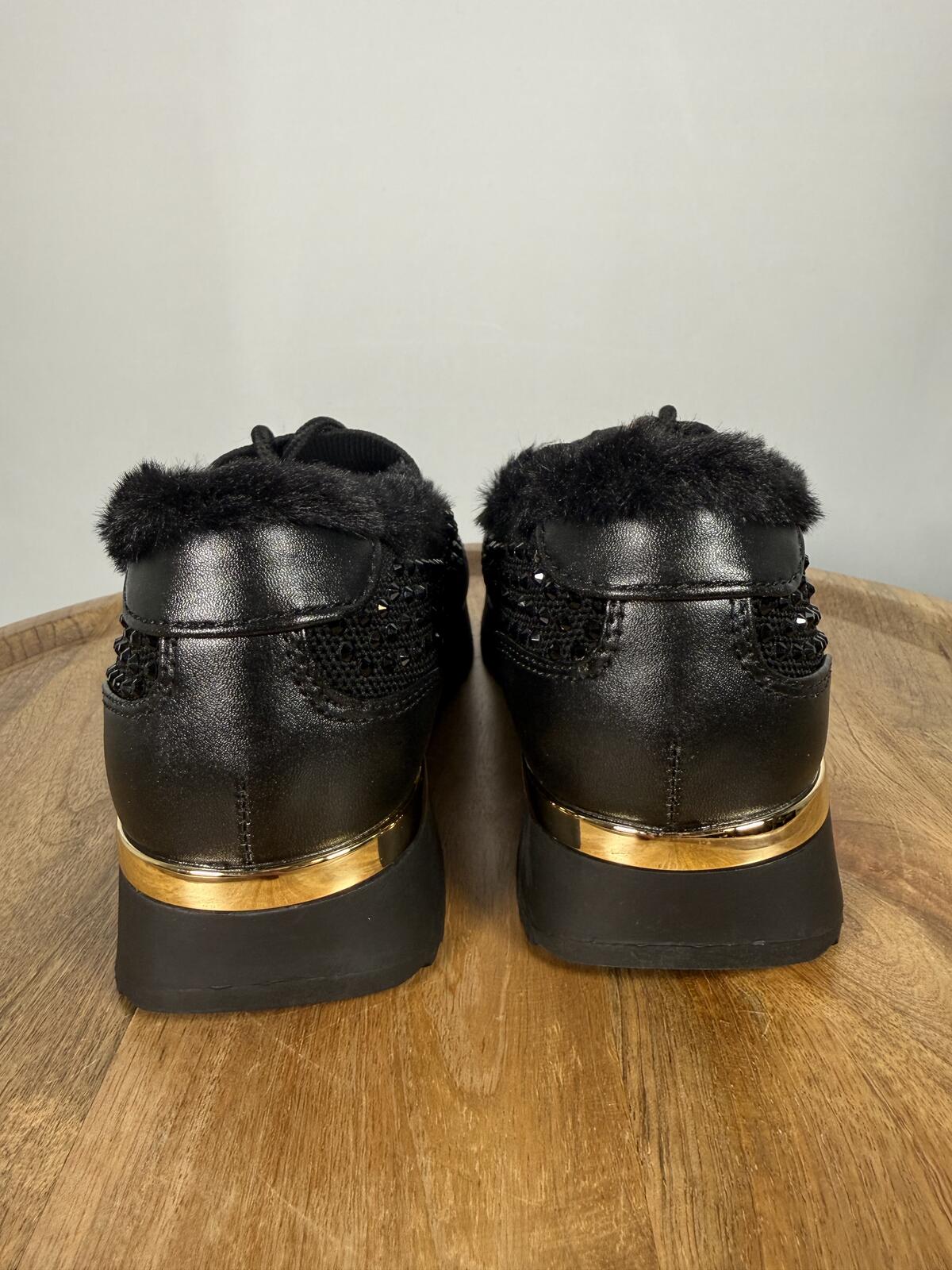Kenneth Cole Reaction Black Cari Faux Fur Jewel Jogger Sneakers US 6.5M NWB