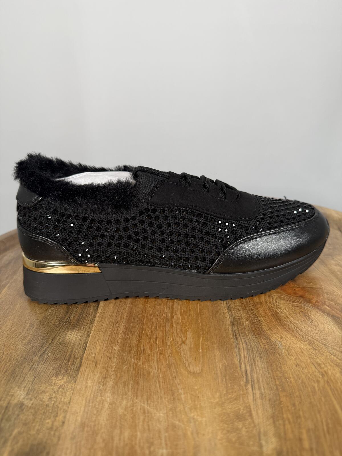 Kenneth Cole Reaction Black Cari Faux Fur Jewel Jogger Sneakers US 6M NWB