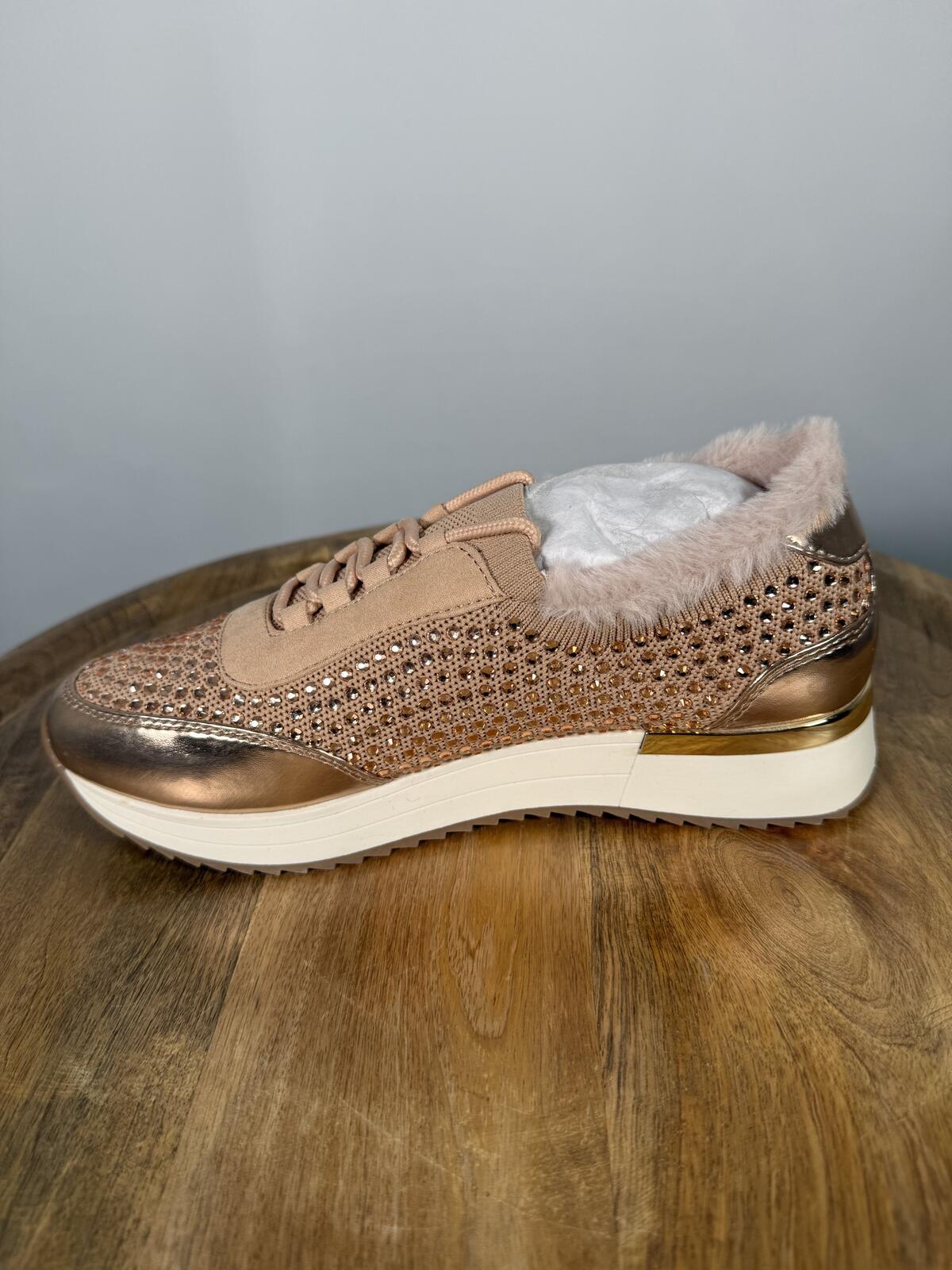 Kenneth Cole Reaction Shell Cari Faux Fur Jewel Jogger Sneakers US 6.5M NWB
