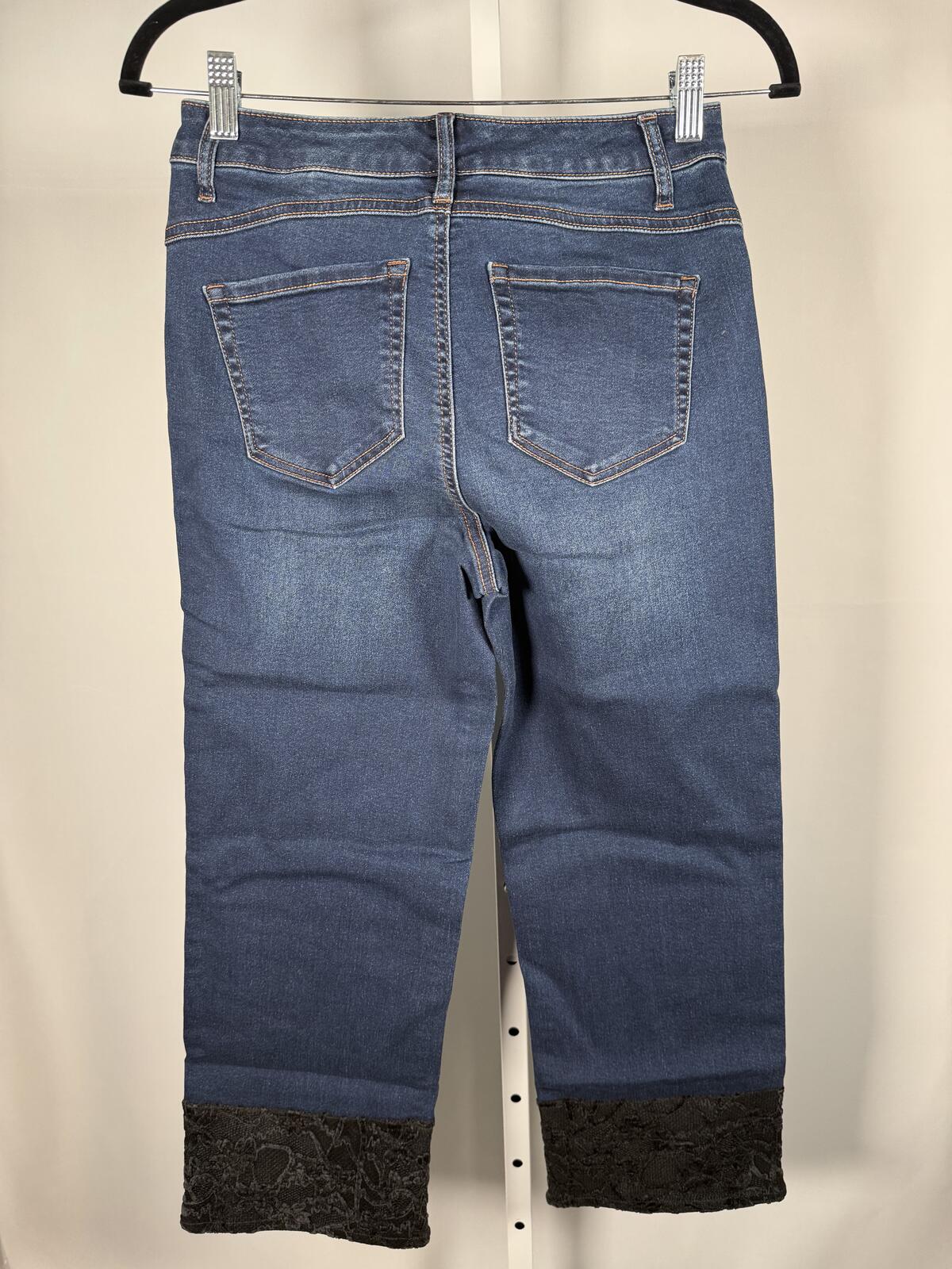 NWT G by Giuliana Black Label Straight Lace Hem Jeans Size 10