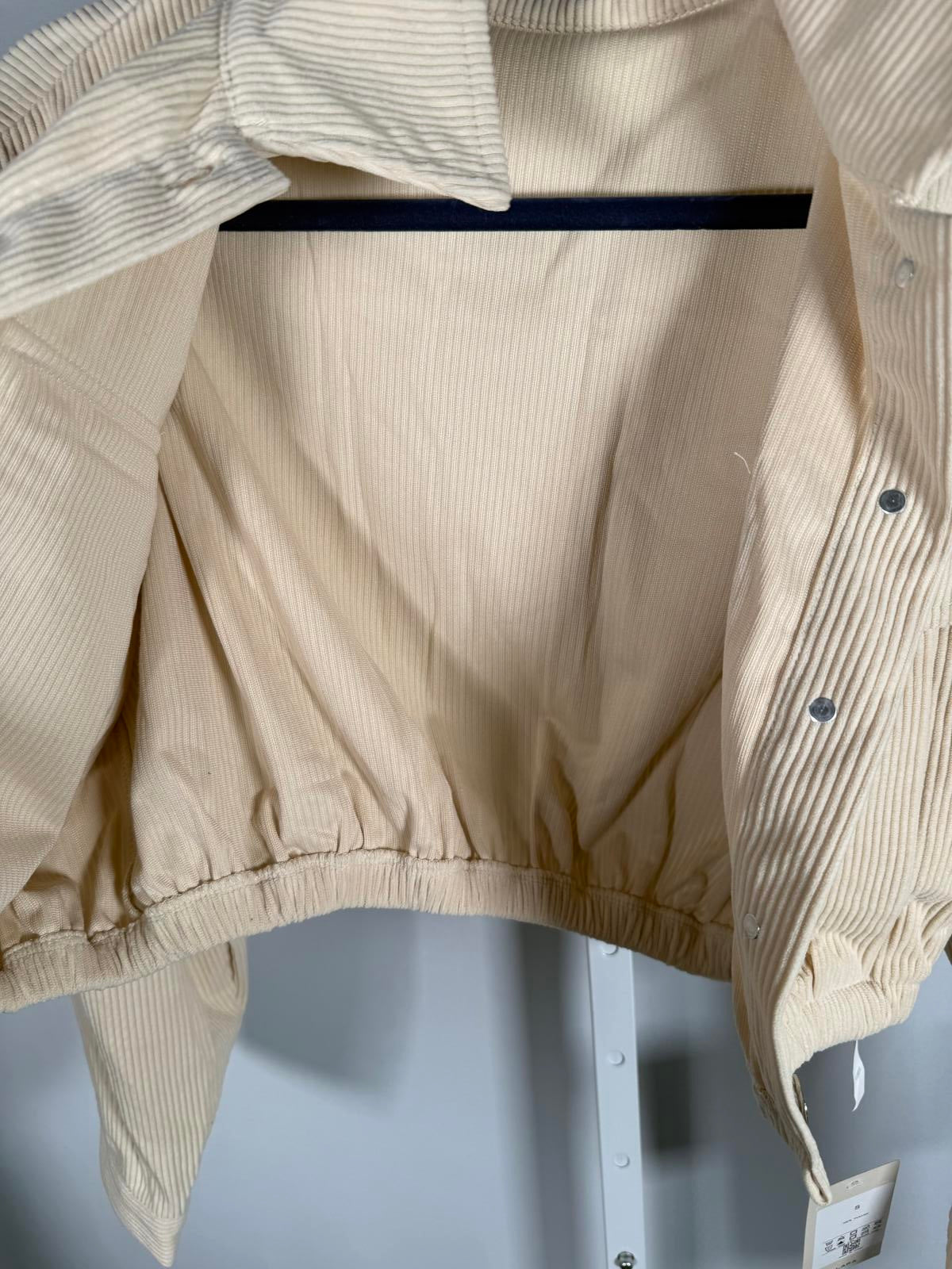 NWT Halara Pocket Cropped Corduroy Casual Jacket Cloud Cream Size Small