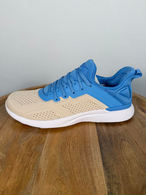 NWB APL Women's TechLoom Tracer Sneakers Coastal Blue Beach White Size 7.5
