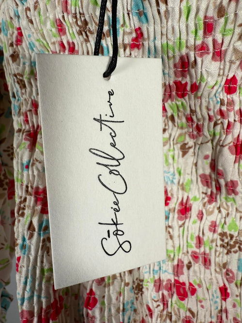 NWT Sokie Collective Floral Smocked Puff Sleeve Top Size Small