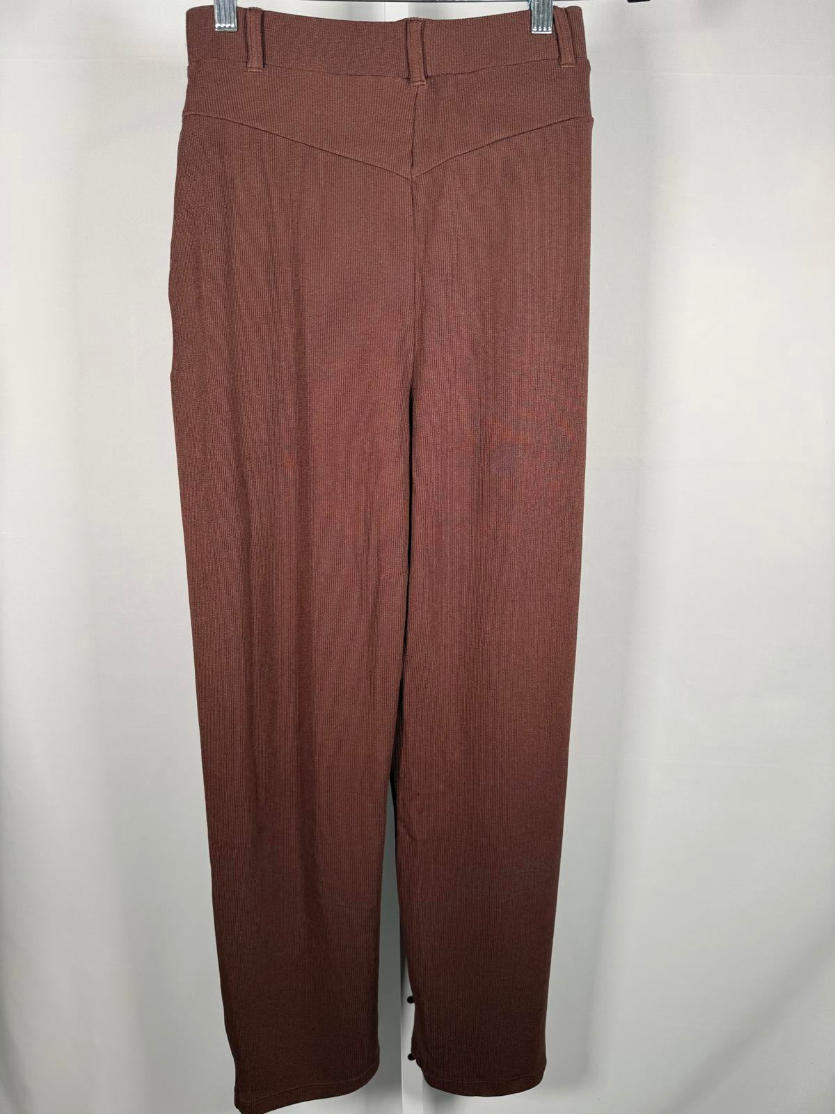 NWT Halara Ribbed High Waisted Pocket Barrel Leg Work Chestnut Size Small