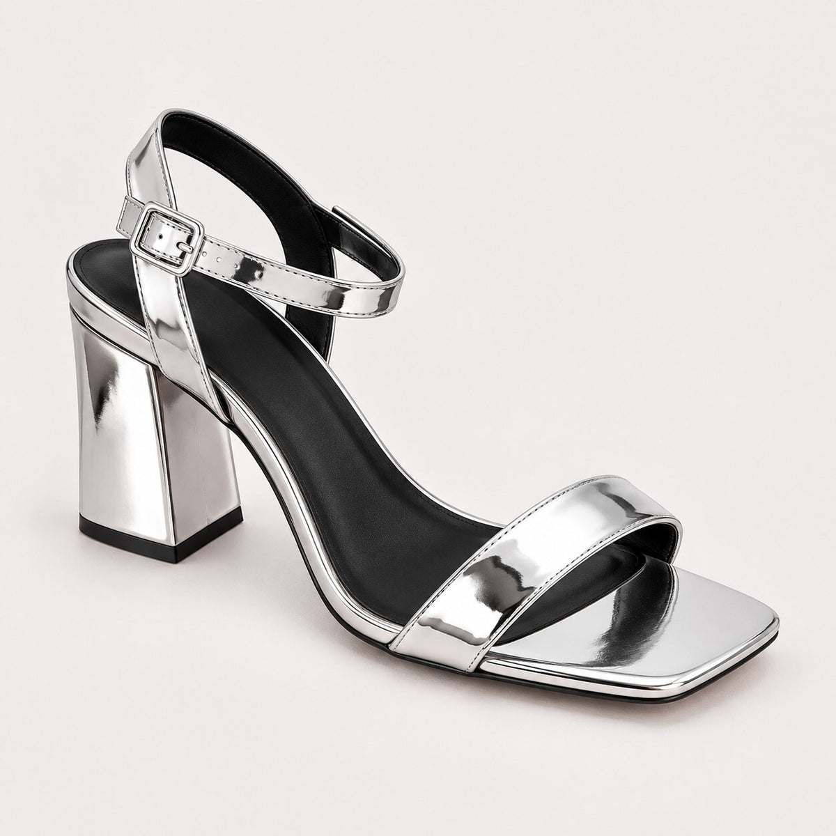 NWB PrettyLittleThing Silver Metallic Square Toe Block Heel Sandals Size 5
