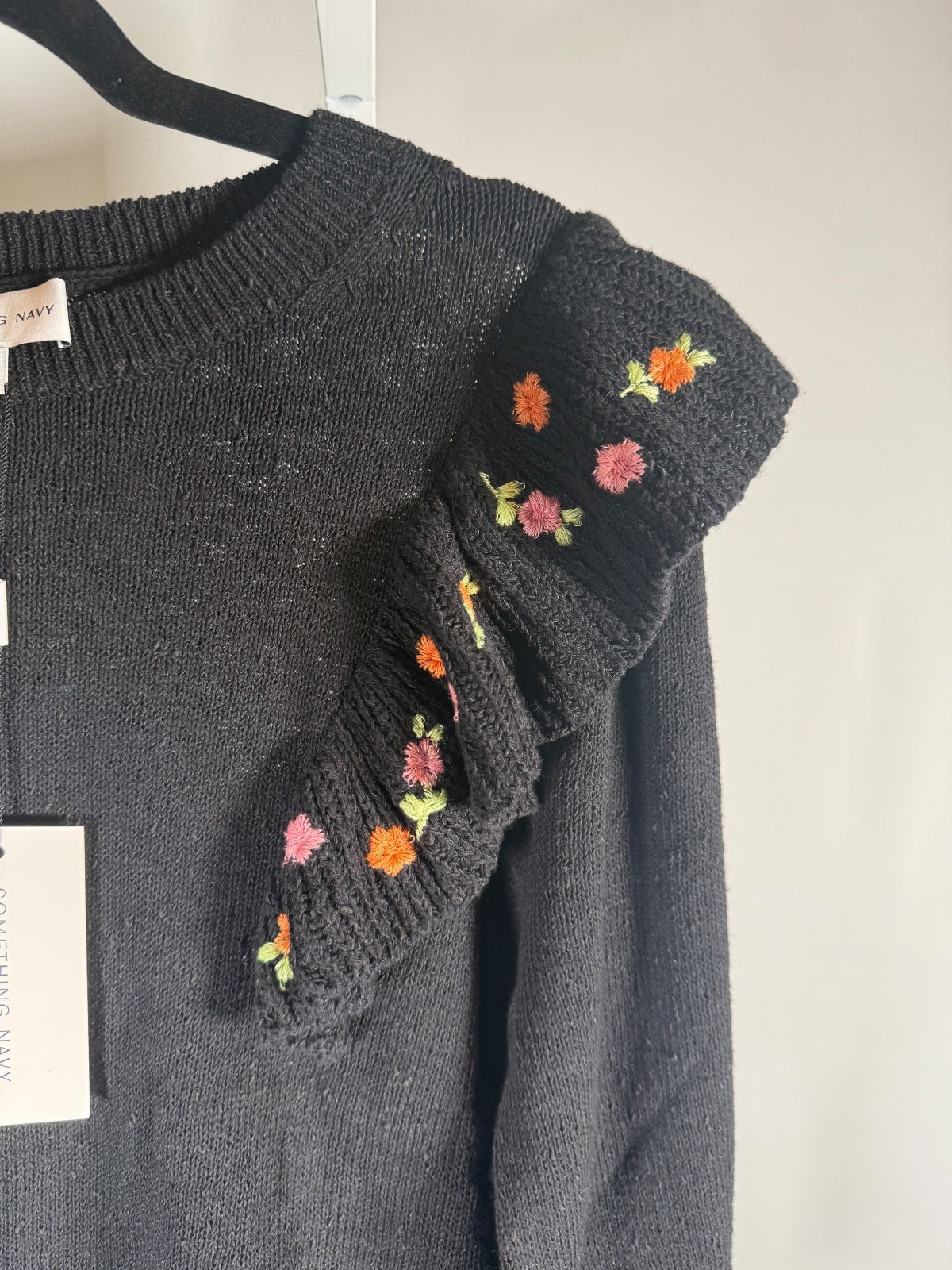 NWT Something Navy Louise Black Floral Embroidered Ruffle Sweater Size XS